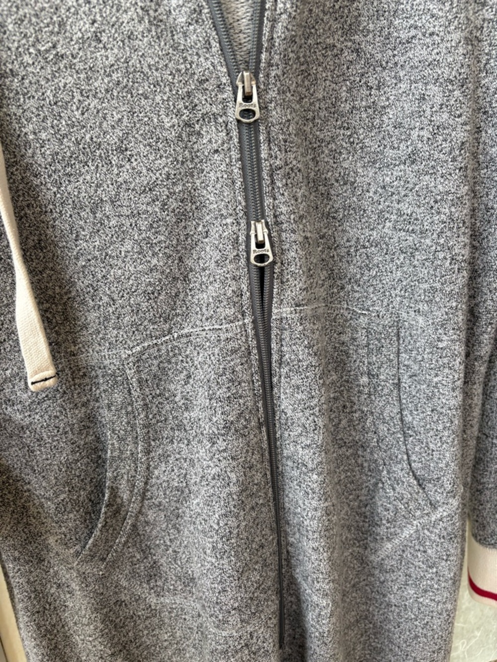 🦫 Roots Cabin Gray Zip-Up Hooded Onesie - Picture 12 of 13